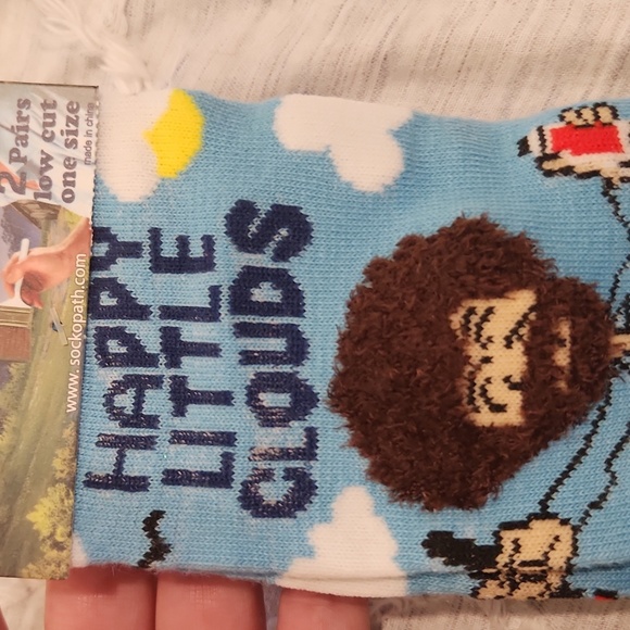 The joy of painting unisex Bob Ross 2 pack low cut socks, new with tags! - Picture 4 of 7